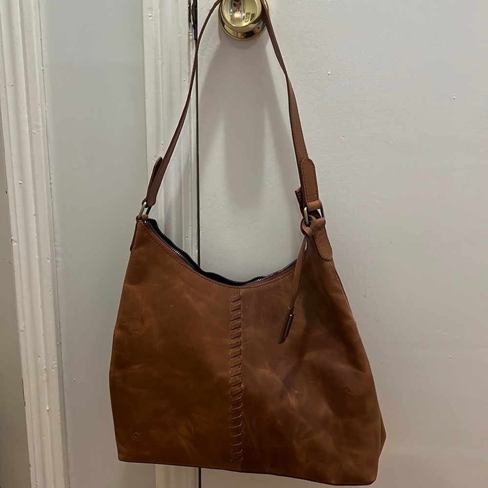 Born leather purse used once, hobo style with pockets inside